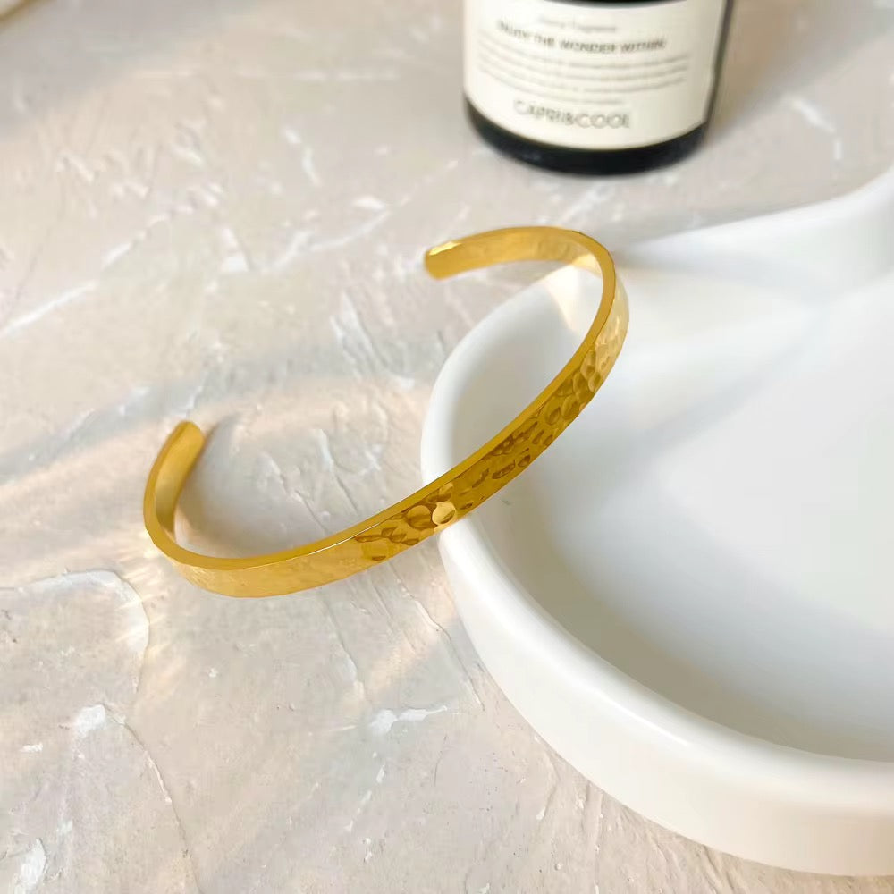 Auroria Bangle