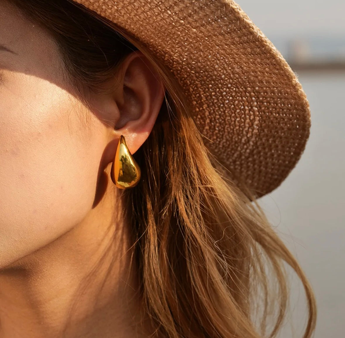 Allure teardrop earrings