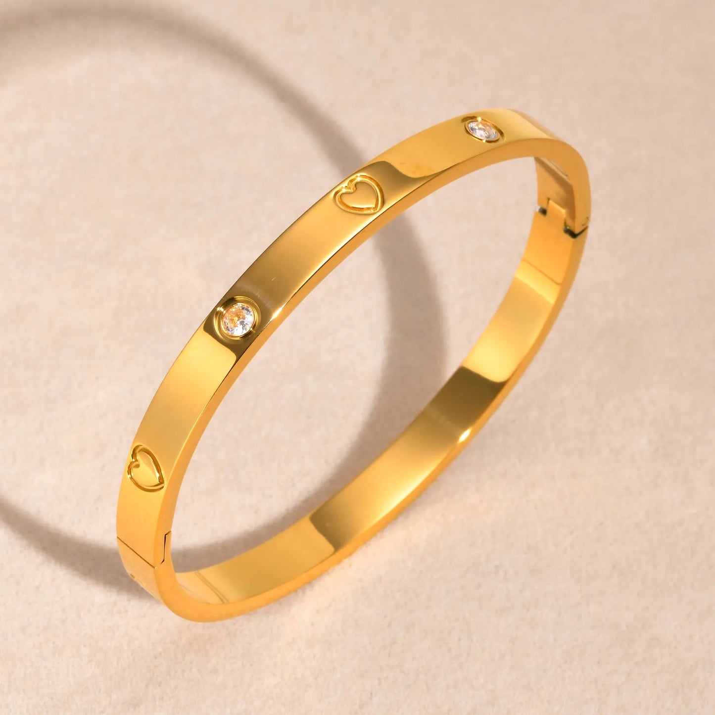 Heart bangle