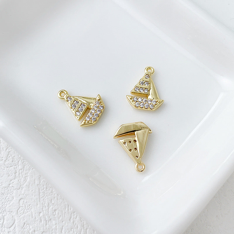 Sailboat - mini charm