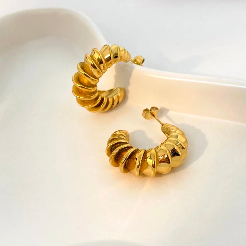 Croissant earrings