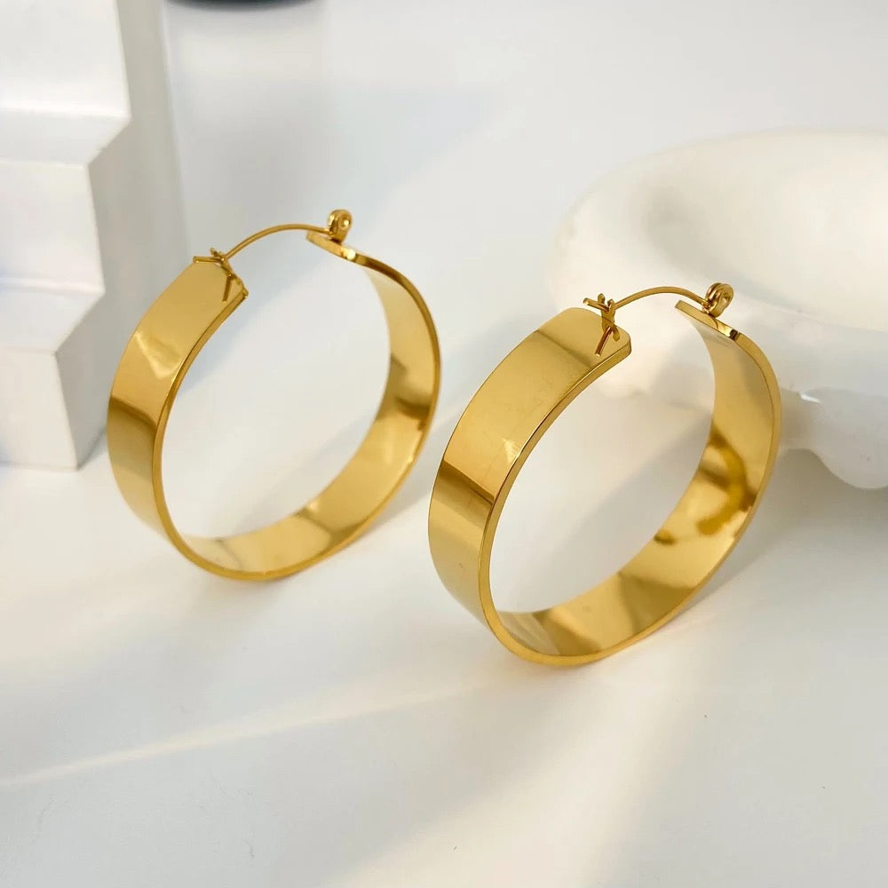 Wide Hoops