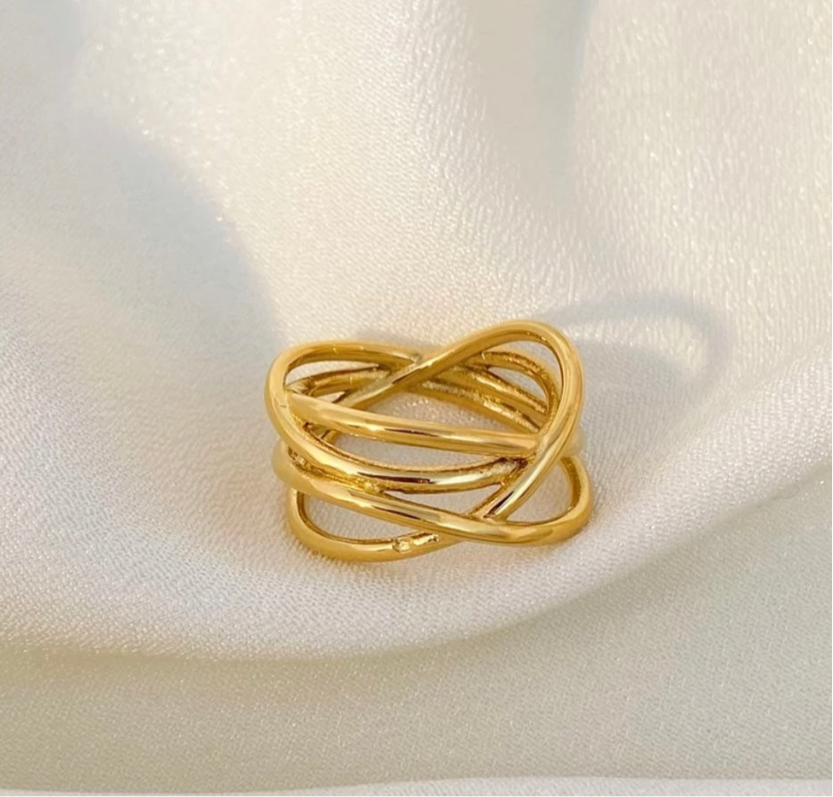 Elara ring