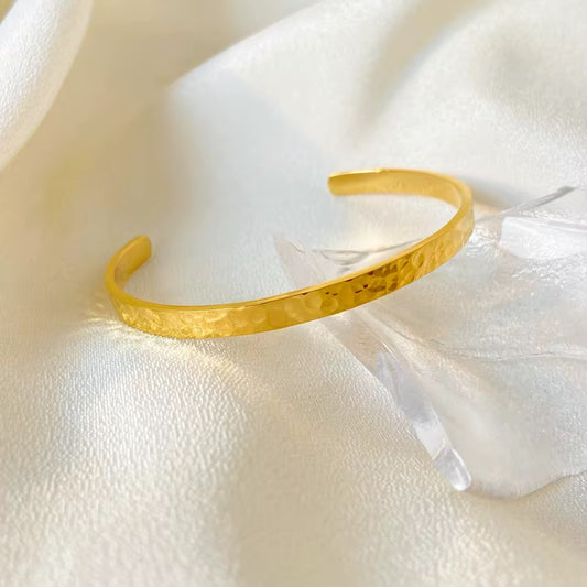 Auroria Bangle