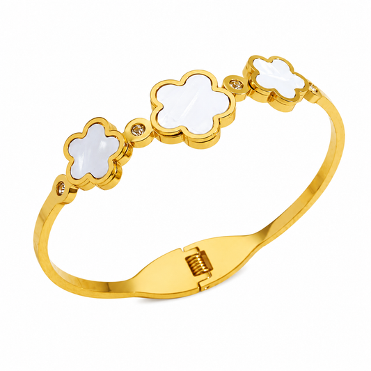 Pearl Clover Bangle