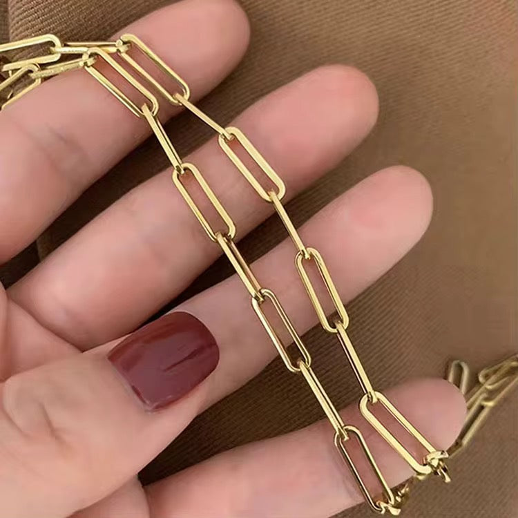 Vienna paperclip chain